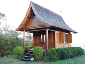 Kaupo Ohana Cottage Wooden Eco Home Outside Front View